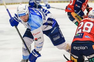 Tohle je legenda? Kotel Pardubic si vychutnal hlavičkáře Zohornu